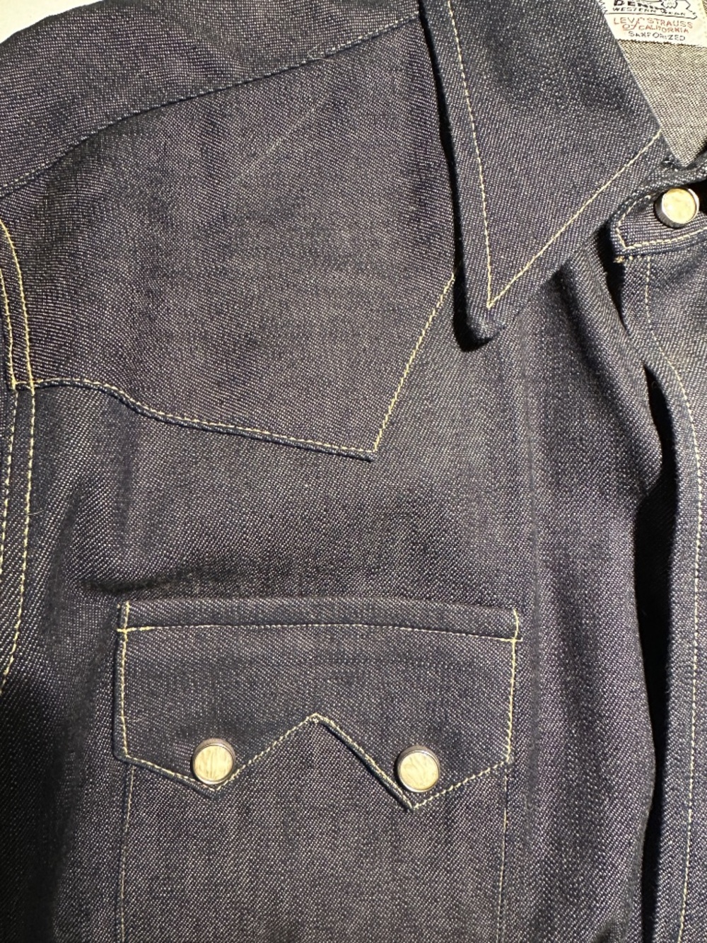 Levi's 'Big E' Denim Western Shirt - Picture 6 of 16
